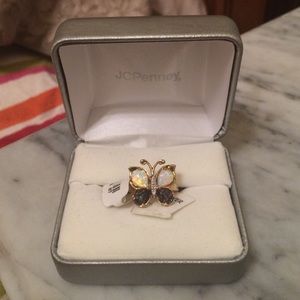 Stunning opal gold butterfly ring
