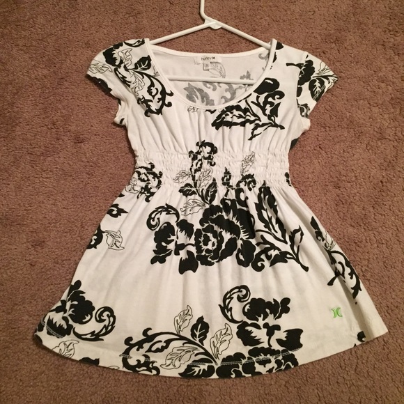 Hurley flower top - Picture 1 of 1