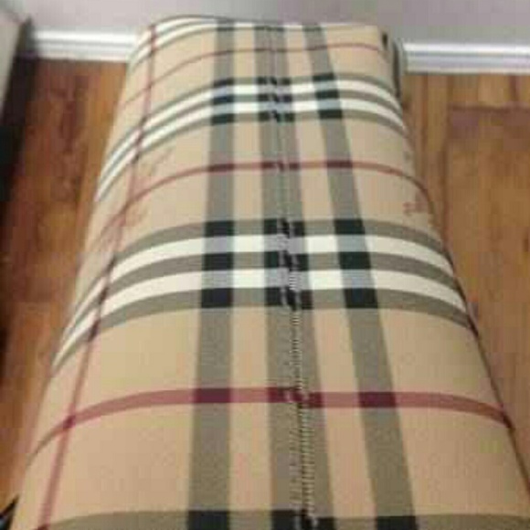 ‼️TRADED‼️Authentic Burberry Tote - Picture 3 of 3