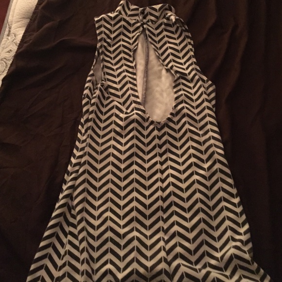 Romper - Picture 2 of 3