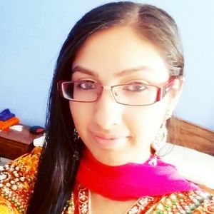 Meet your Posher, Kira