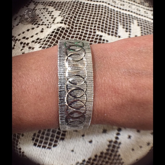 ✅LOVELY BRACELET & RING SET✅ - Picture 4 of 4