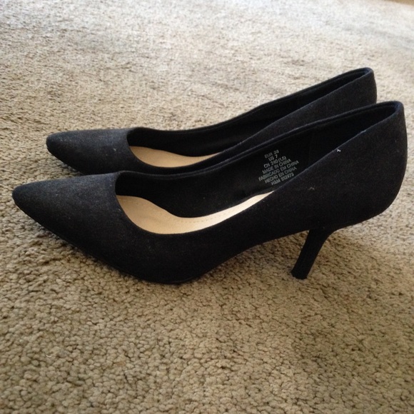 Shoes - Black Heels Shoes - Black Heels