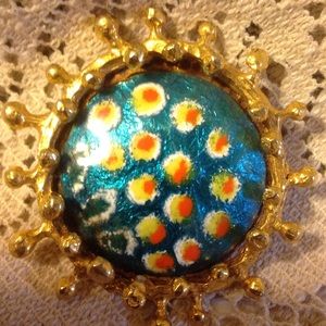 Beautiful Fun & Funky Vintage Brooch or Pendant