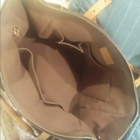 ❌SOLD❌Authentic Louis Vuitton Tivoli Monogram Gm - Picture 4 of 4
