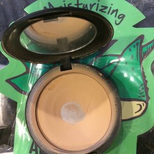 🚫SOLD🚫MAC studio fix