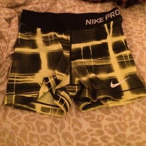 Neon Nike pros!
