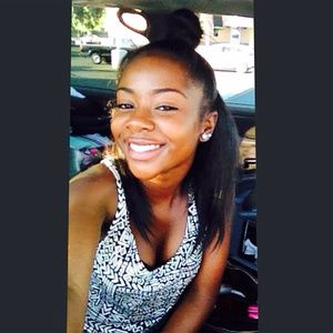 Meet your Posher, Gina