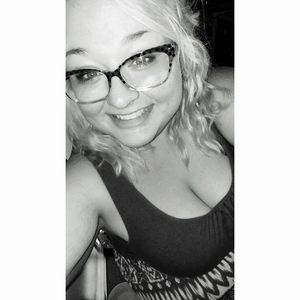 Meet your Posher, Raquelle