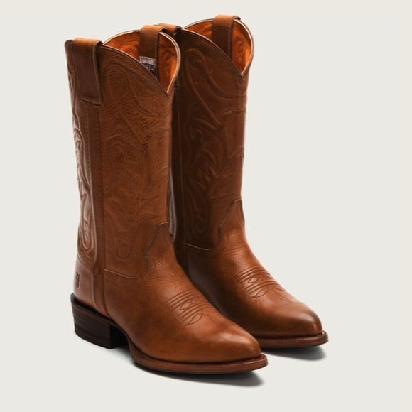 ❗️SOLD❗️Frye Bruce pull on