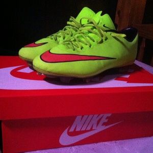 Nike mercurial cleats