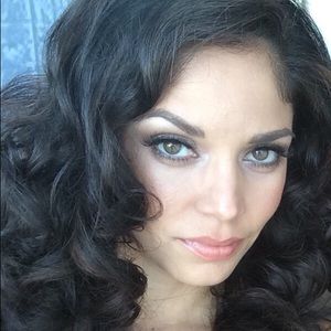 Meet your Posher, Fernanda