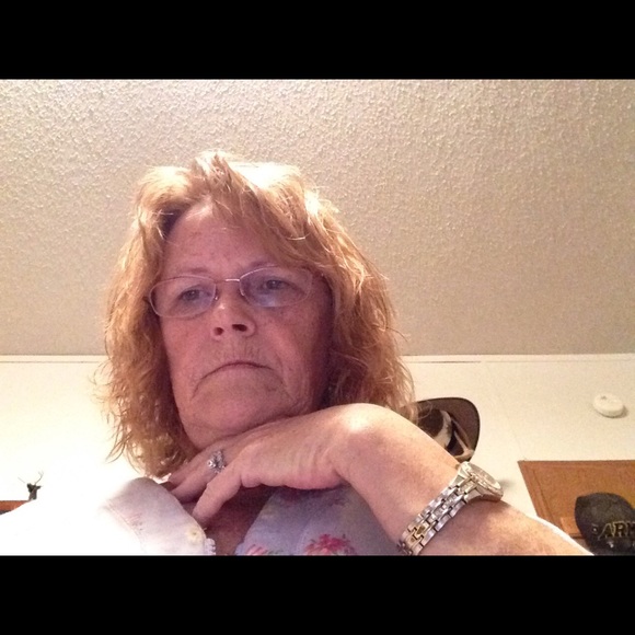 Meet your Posher, Connie - Picture 2 of 2