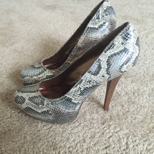 Snake Print Platform pumps