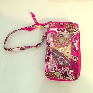 💚VERA BRADLEY 💚 wristlet!!!