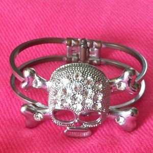 Skull rhinestone bracelet