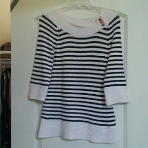 Spring/summer sweater