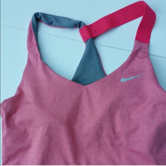 Nike tank