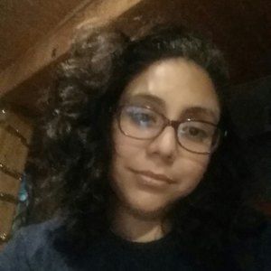 Meet your Posher, Adriana