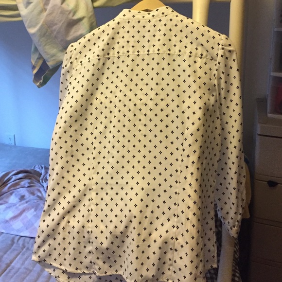 Cute ruffle blouse - Picture 3 of 3