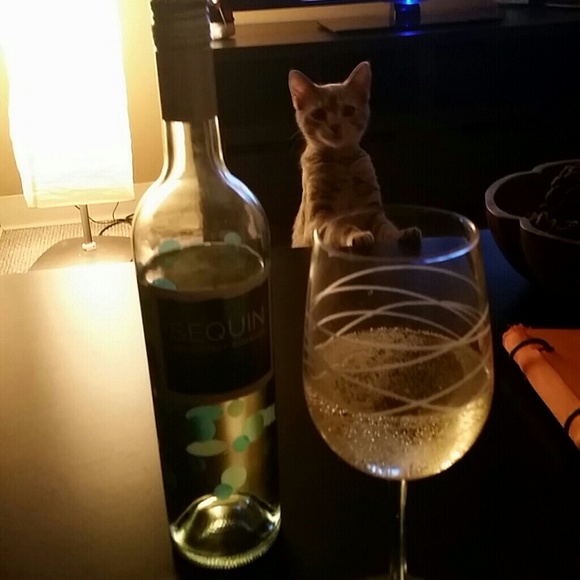 SPRING CLEAN OUT! MAKE AN OFFER!! - Picture 2 of 2