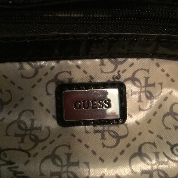 GUESS Purse - Picture 3 of 4