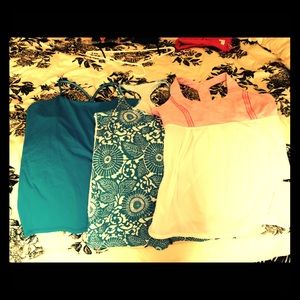 3 Lululemon tanks