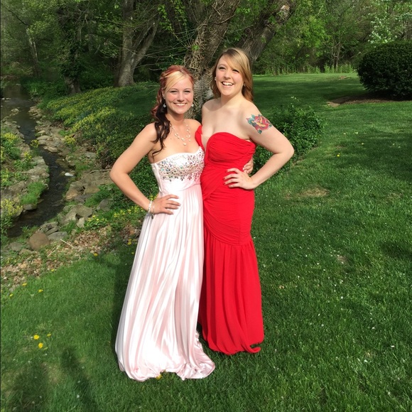 Red mermaid prom dress size 11 - Picture 3 of 3