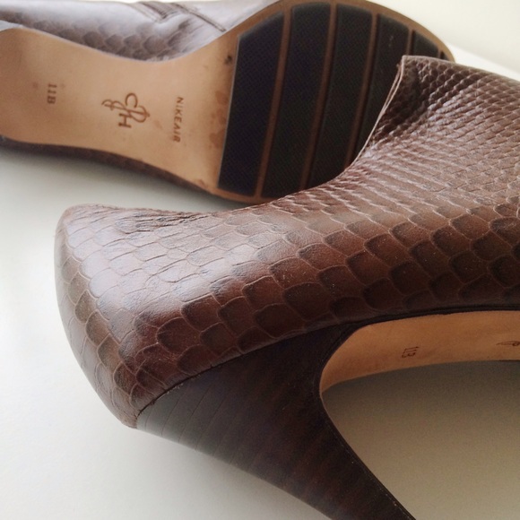 Cole Haan Shoes - Cole Haan "Air Talia" Leather Bootie Cole Haan Shoes - Cole Haan "Air Talia" Leather Bootie
