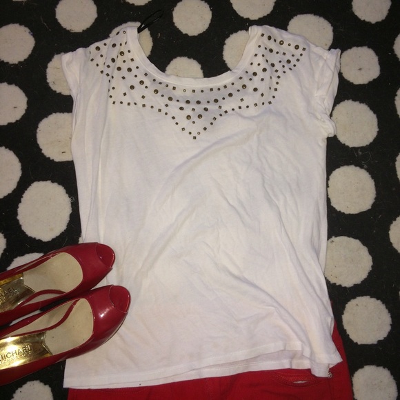 White stud tee - Picture 2 of 2
