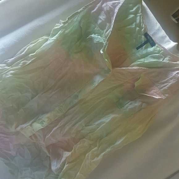 Rainbow crinkled top