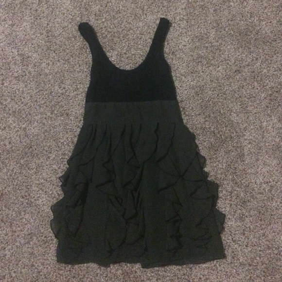 Women's black and green ruffle dress