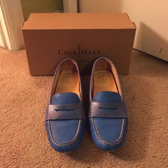 8 Cole Haan leather loafer