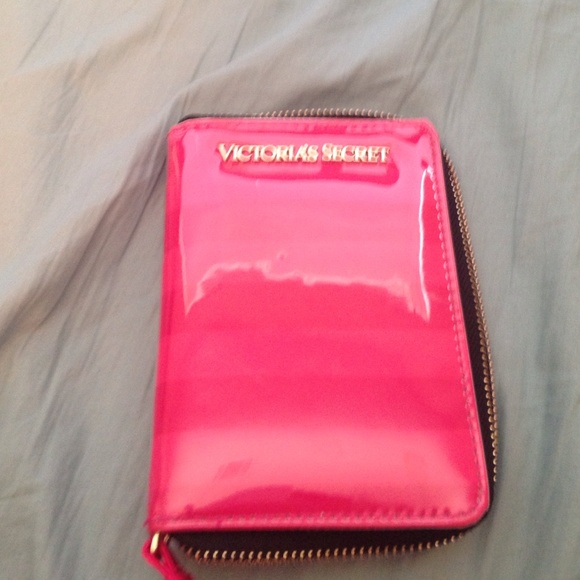 VS Shiny Zippered Makeup Brush Case w/ Mirror