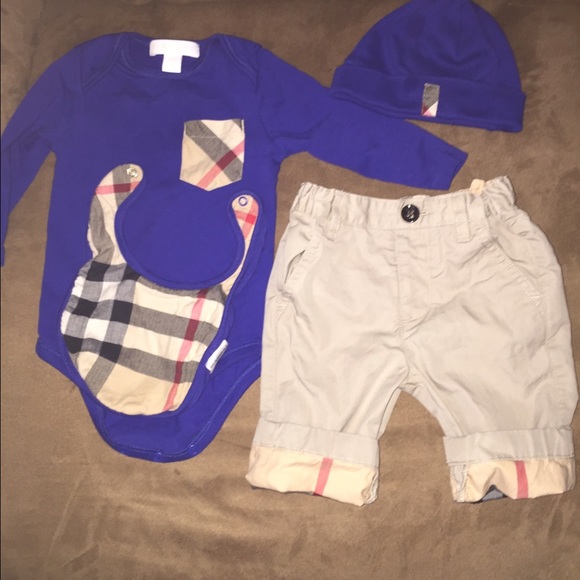 Burberry infant outfit 0-3 months