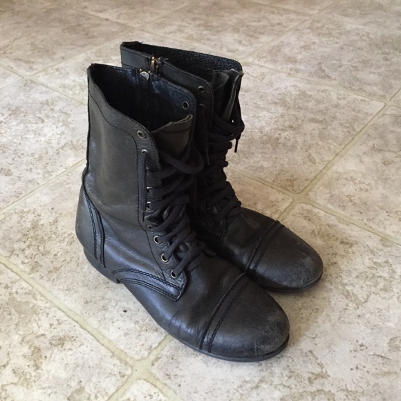 Steve Madden troopa