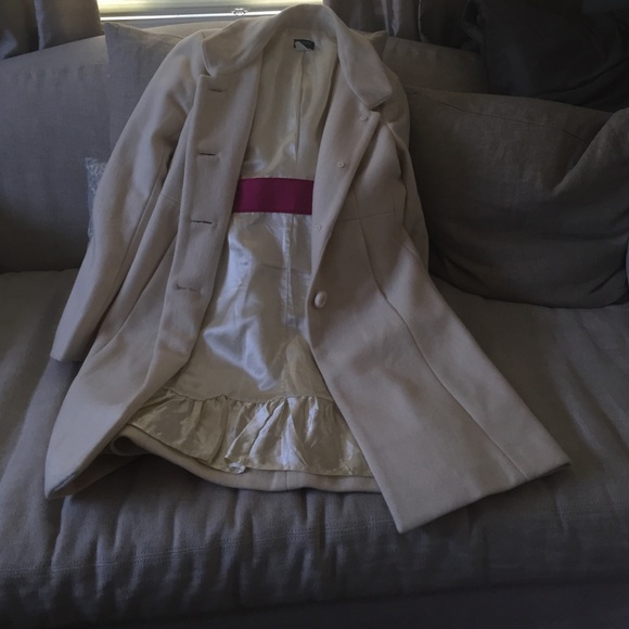Cream winter jacket j crew. Lined