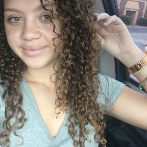 Meet your Posher, Alysa