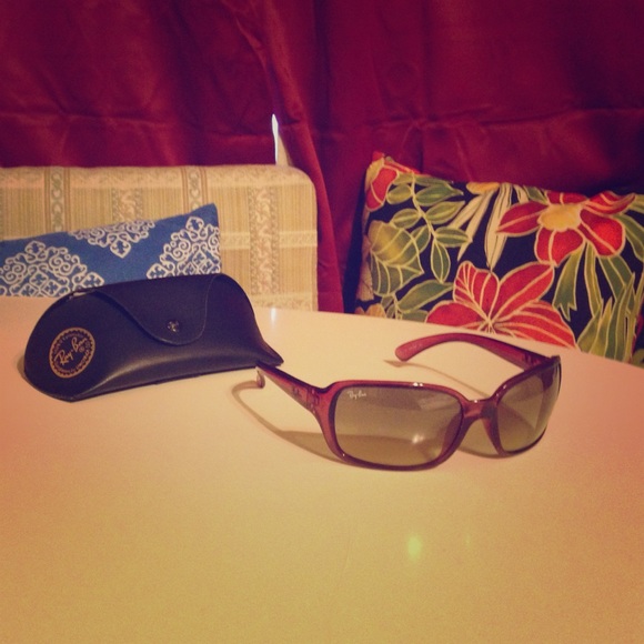 Pink Ray-Ban sunglasses