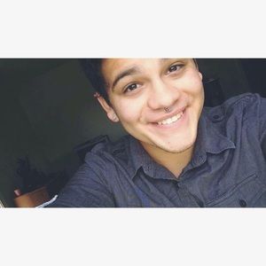 Meet your Posher, Diego