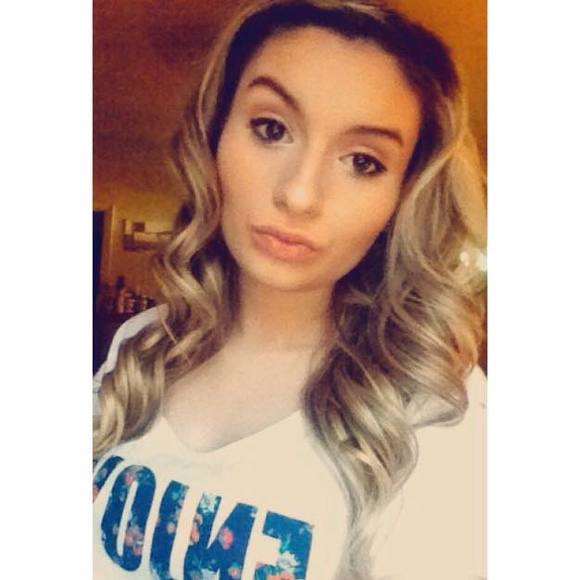 Meet your Posher, Chloe - Picture 1 of 1