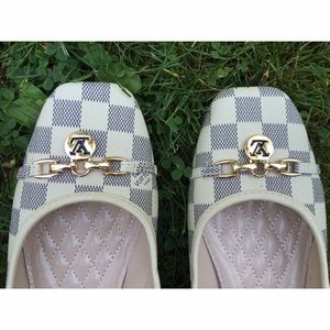 Super cute ballet flats!