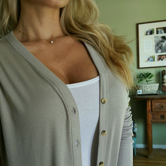 RESERVED Gorgeous Long Ribbed Button-down Cardigan - Picture 4 of 4
