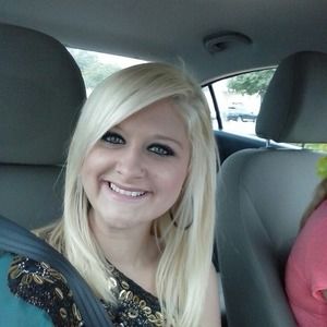 Meet your Posher, Kayla