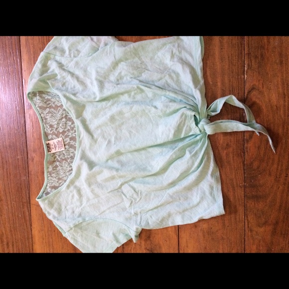 XS PINK light blue crop top with lace back