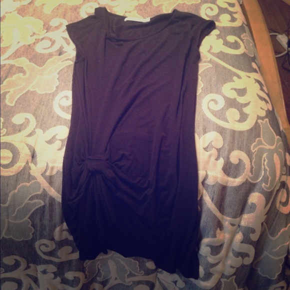 Black shirt with bow