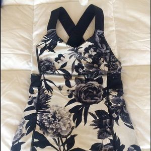 Lululemon top