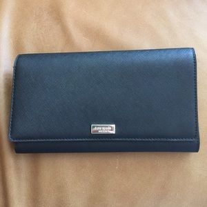 Brand new Kate Spade Pheonix Newbury Lane wallet