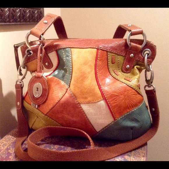 Fossil Handbags - 💥 FREE SHIPPING THROUGH MONDAY 💥