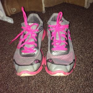 pink & gray under Armour shoes!